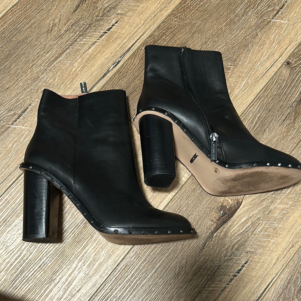 Giani Bernini Black Ankle Boots with Stud Design